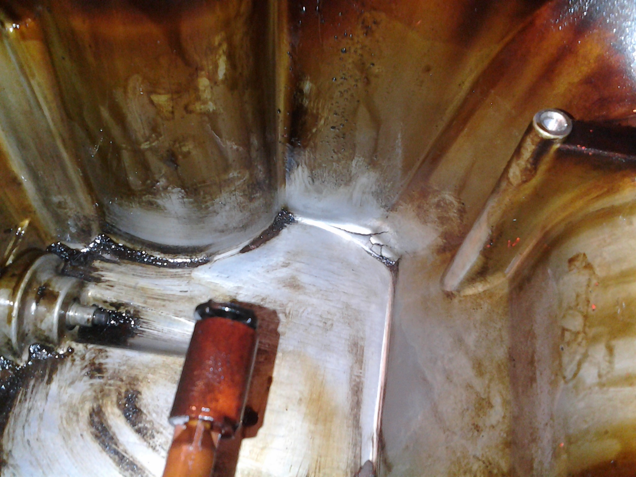 oil pan crack