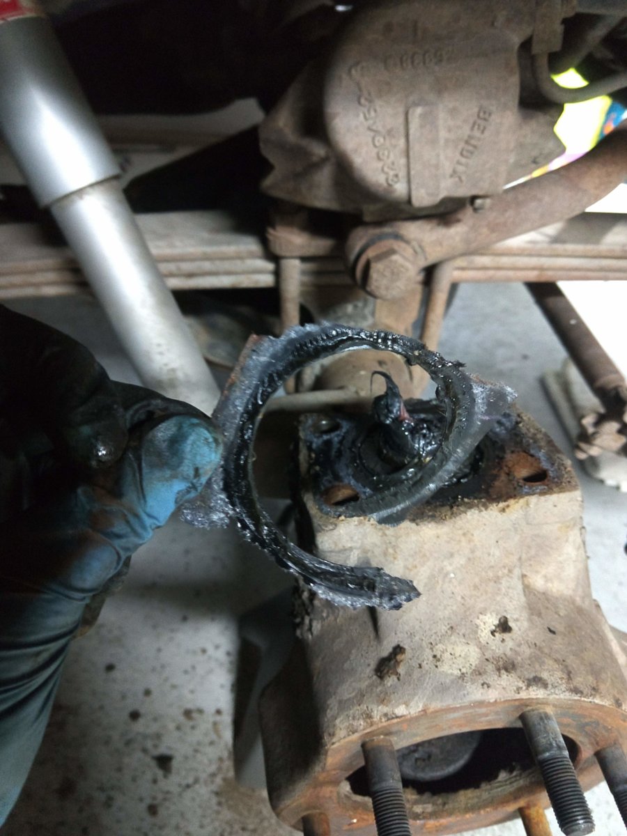 Old Upper Kingpin Cap Gasket