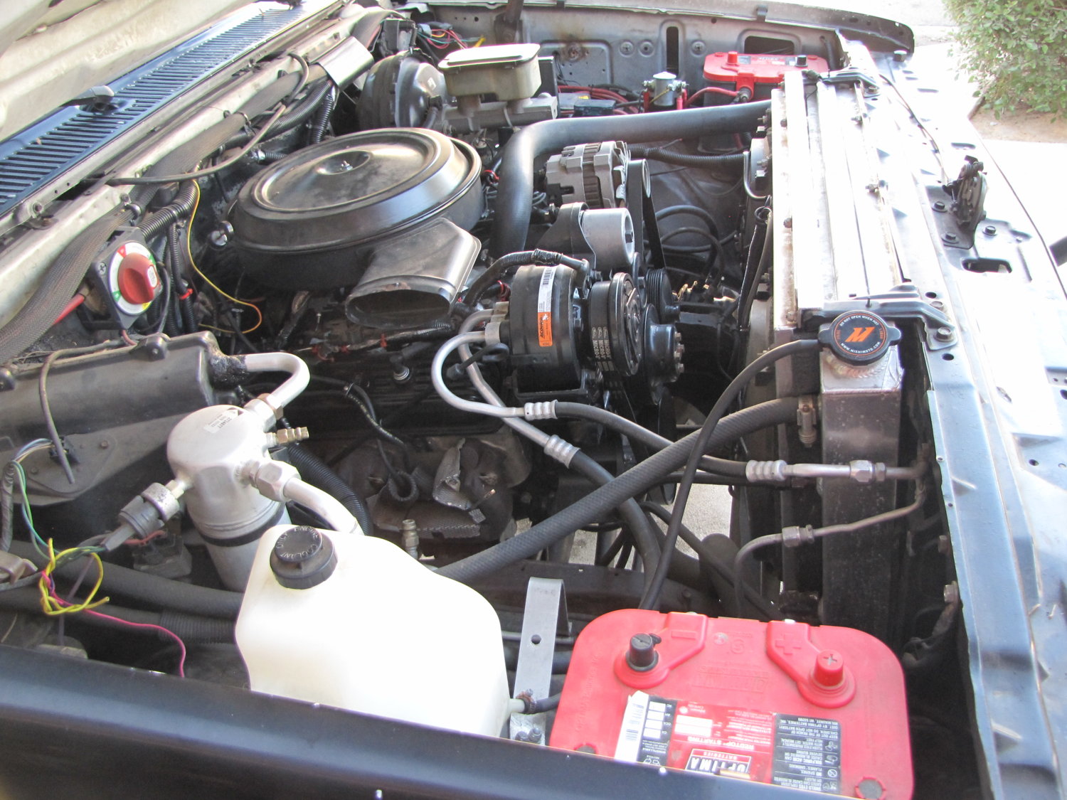 pass side engine compartment