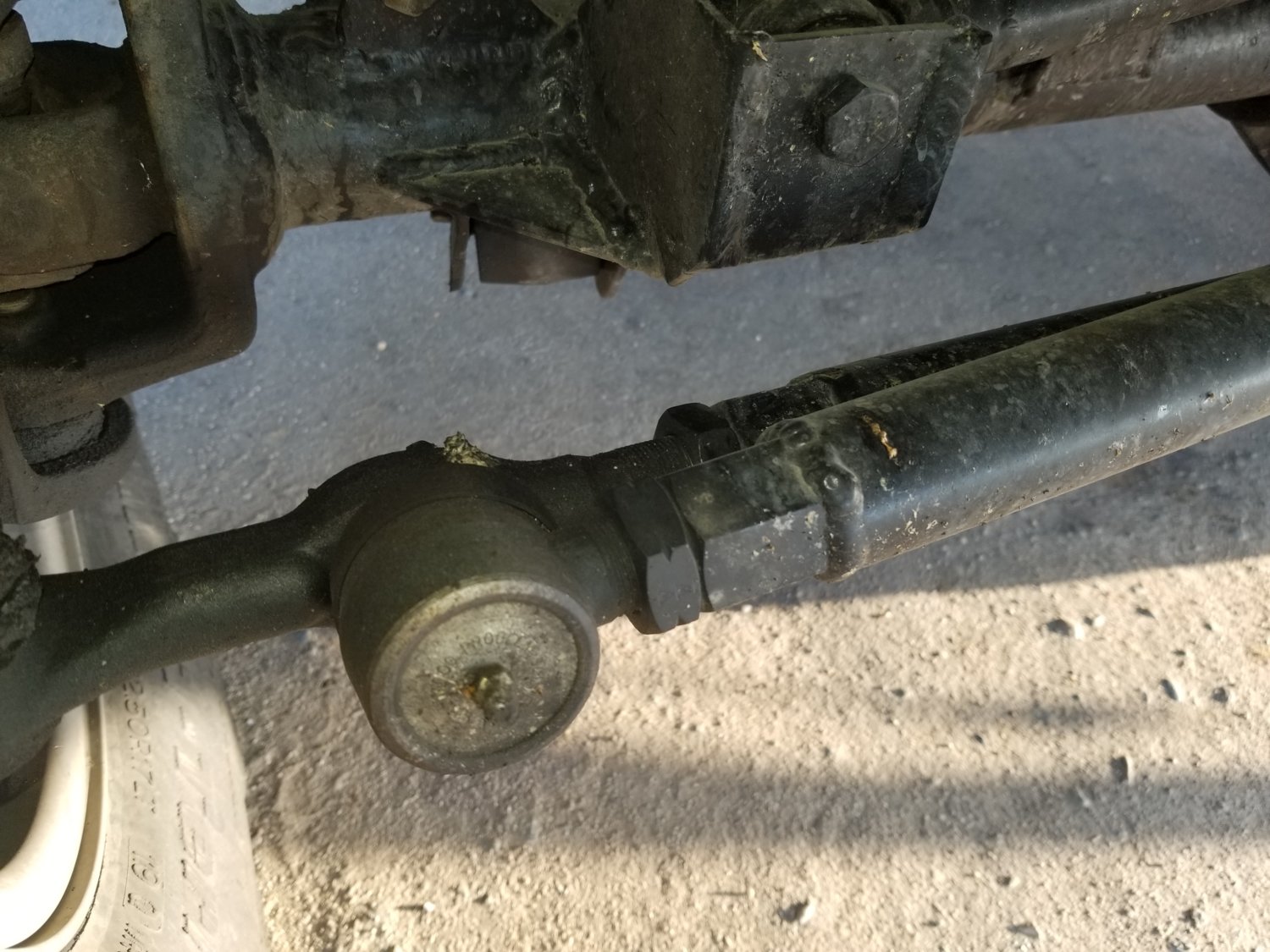 Passenger side drag link