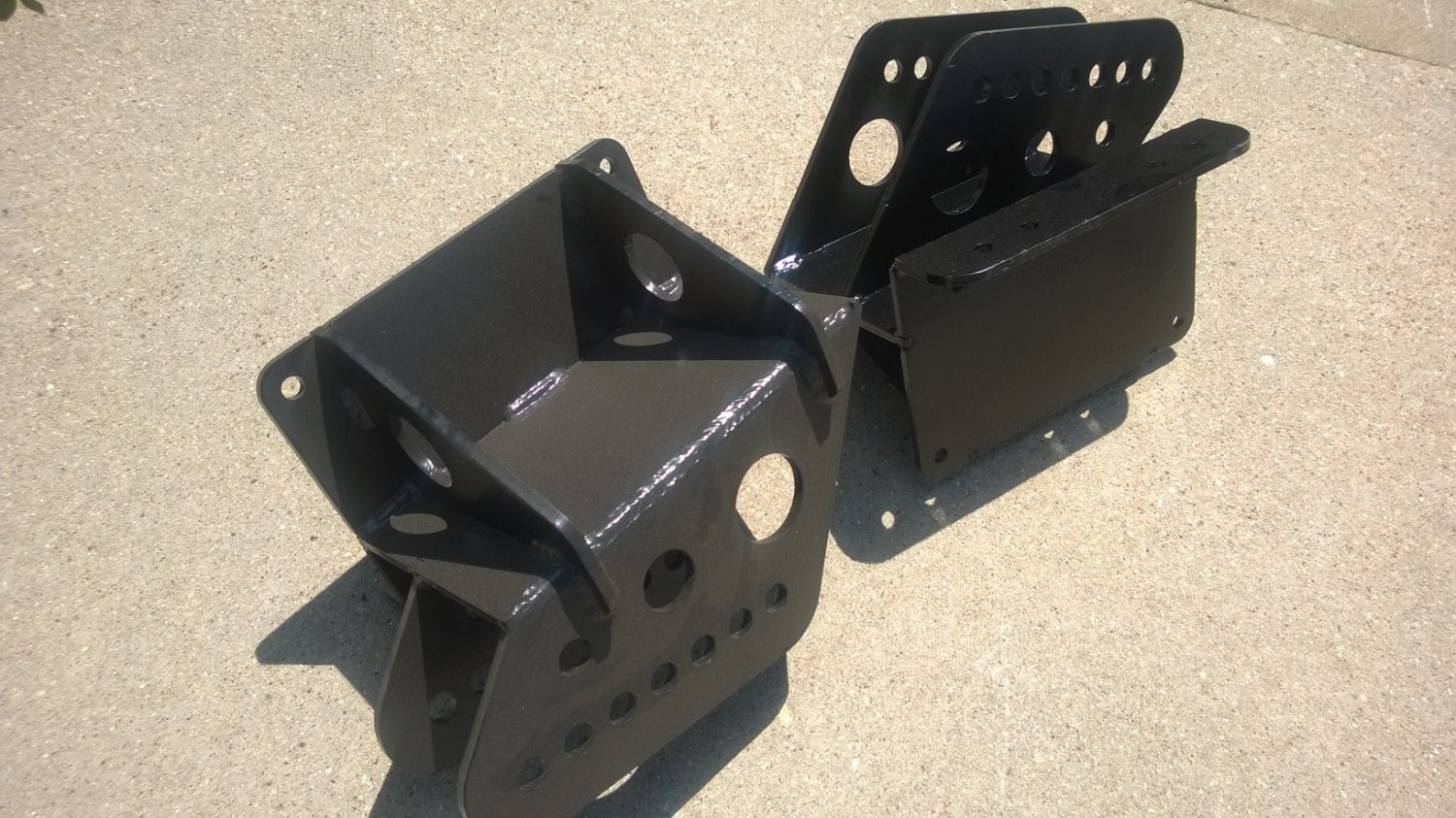 Rear axle front hangers
