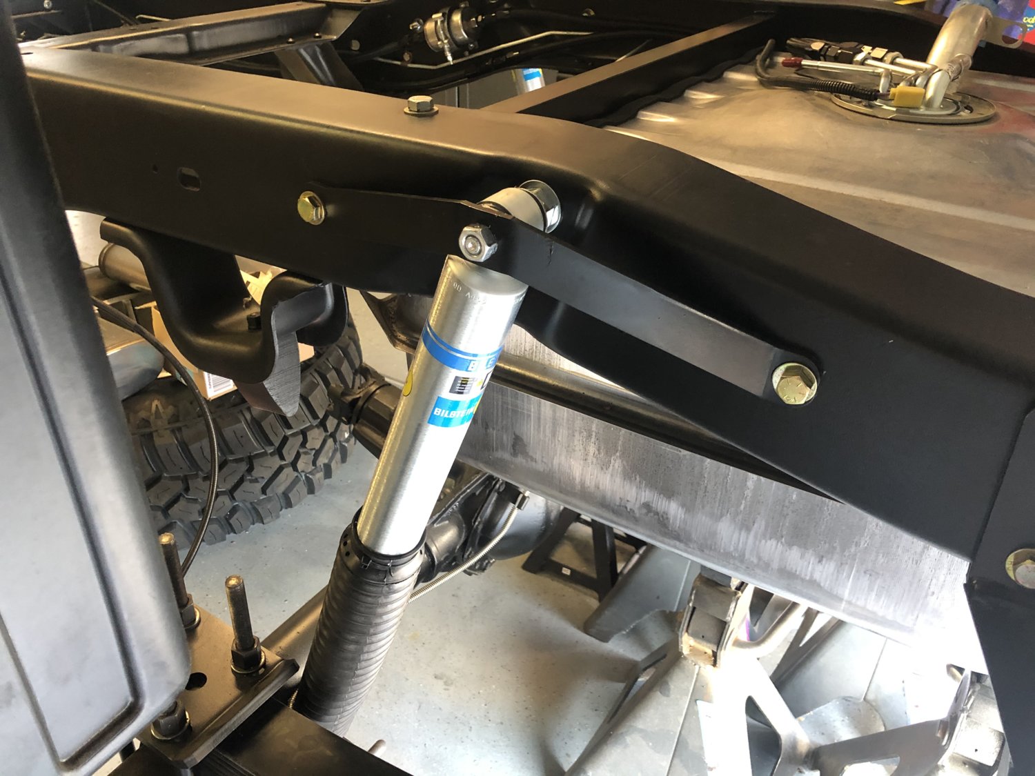 Rear Shock 2