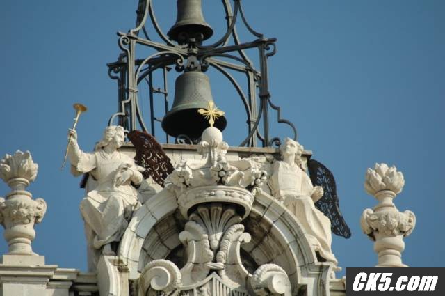 royal palace 4