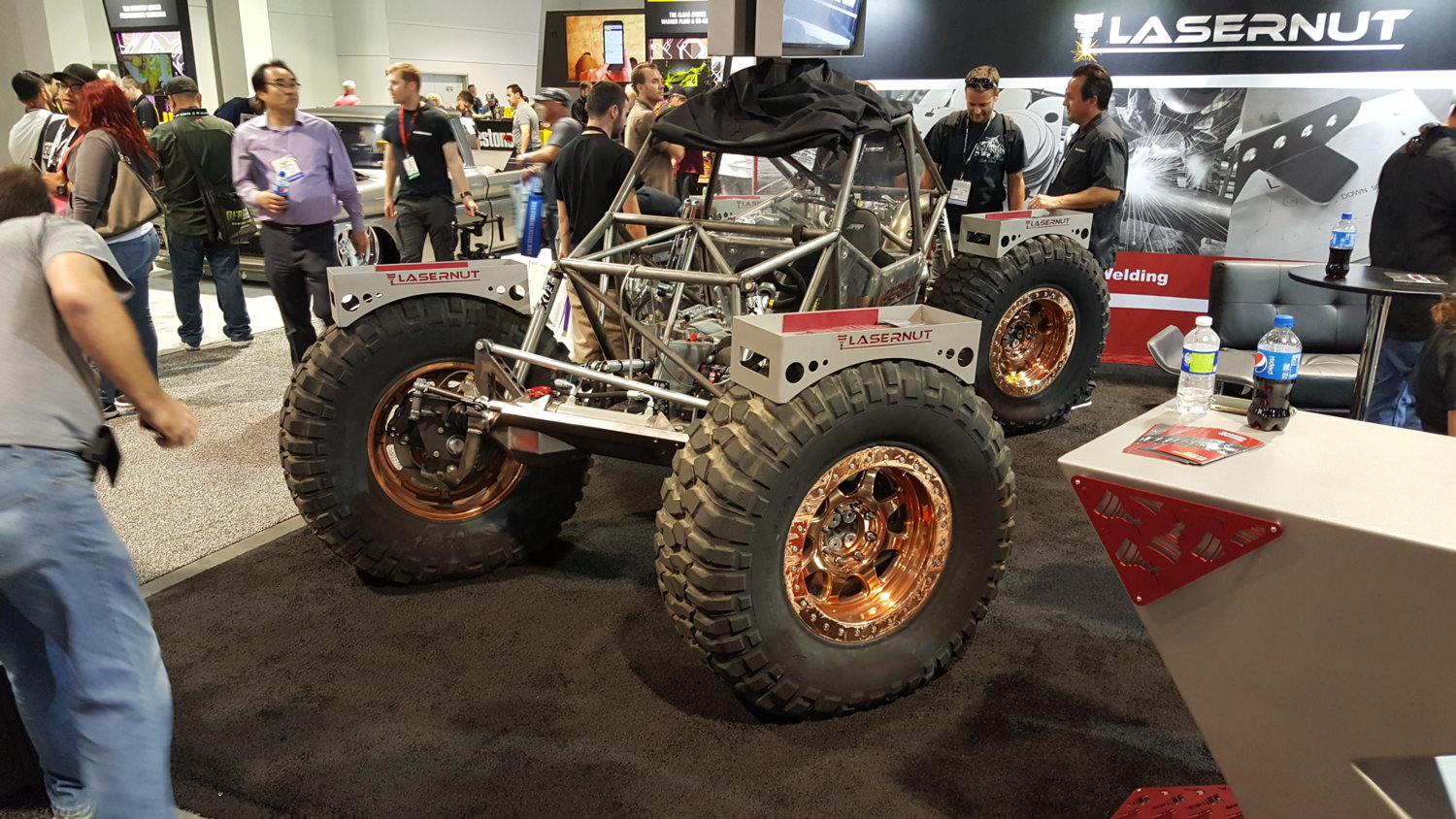 Sema2017-102