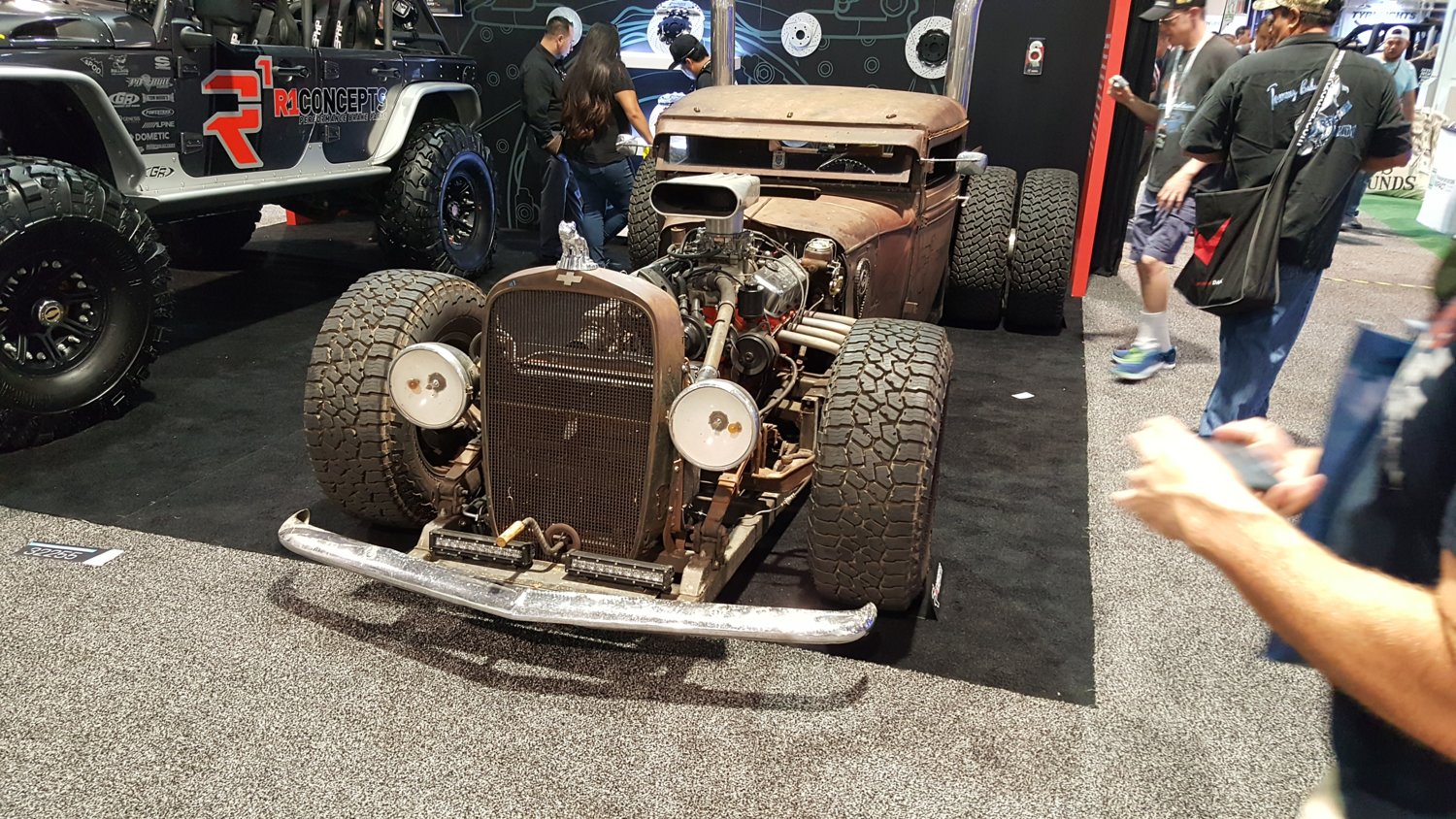 Sema2017-103