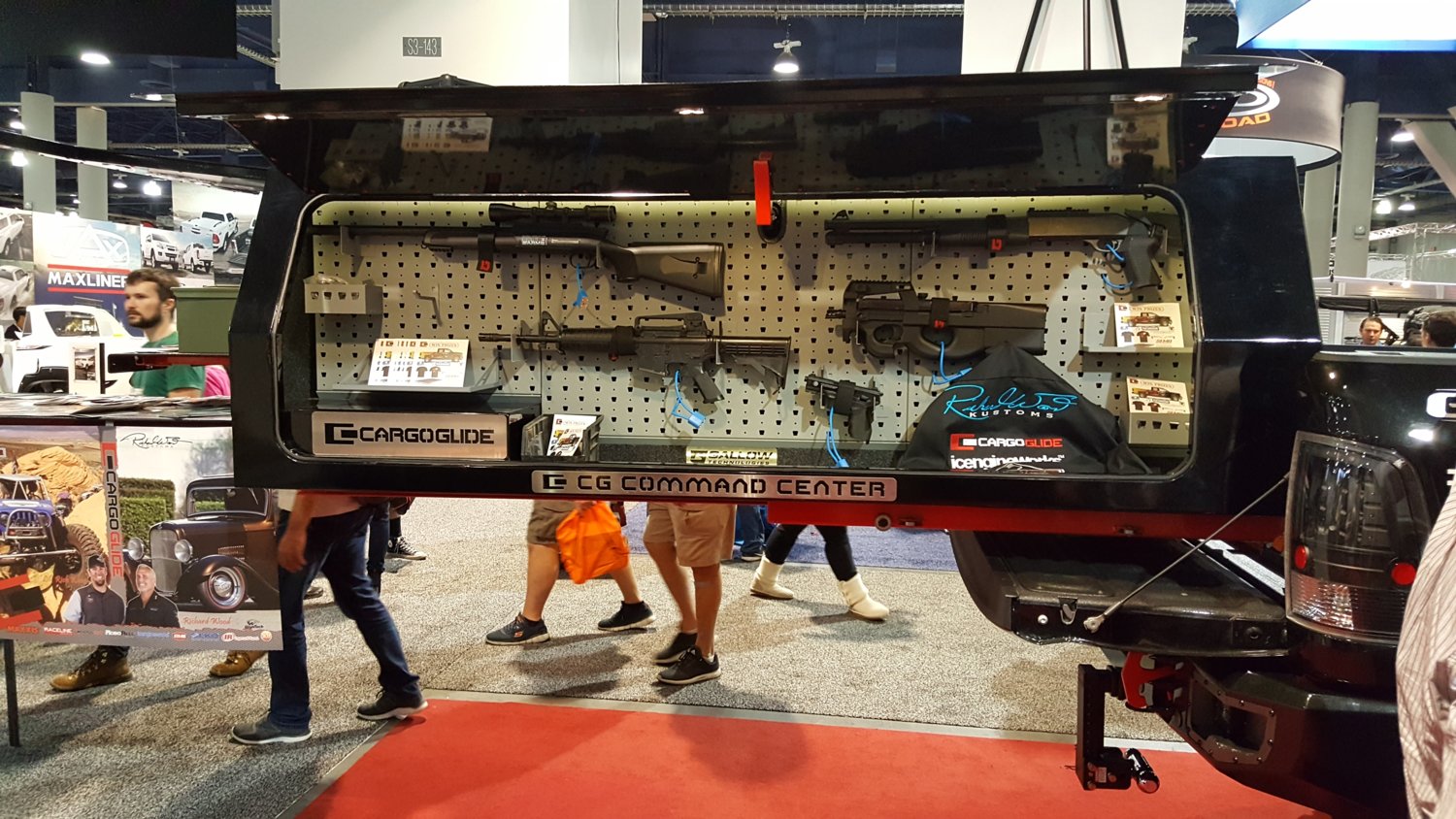 Sema2017-110