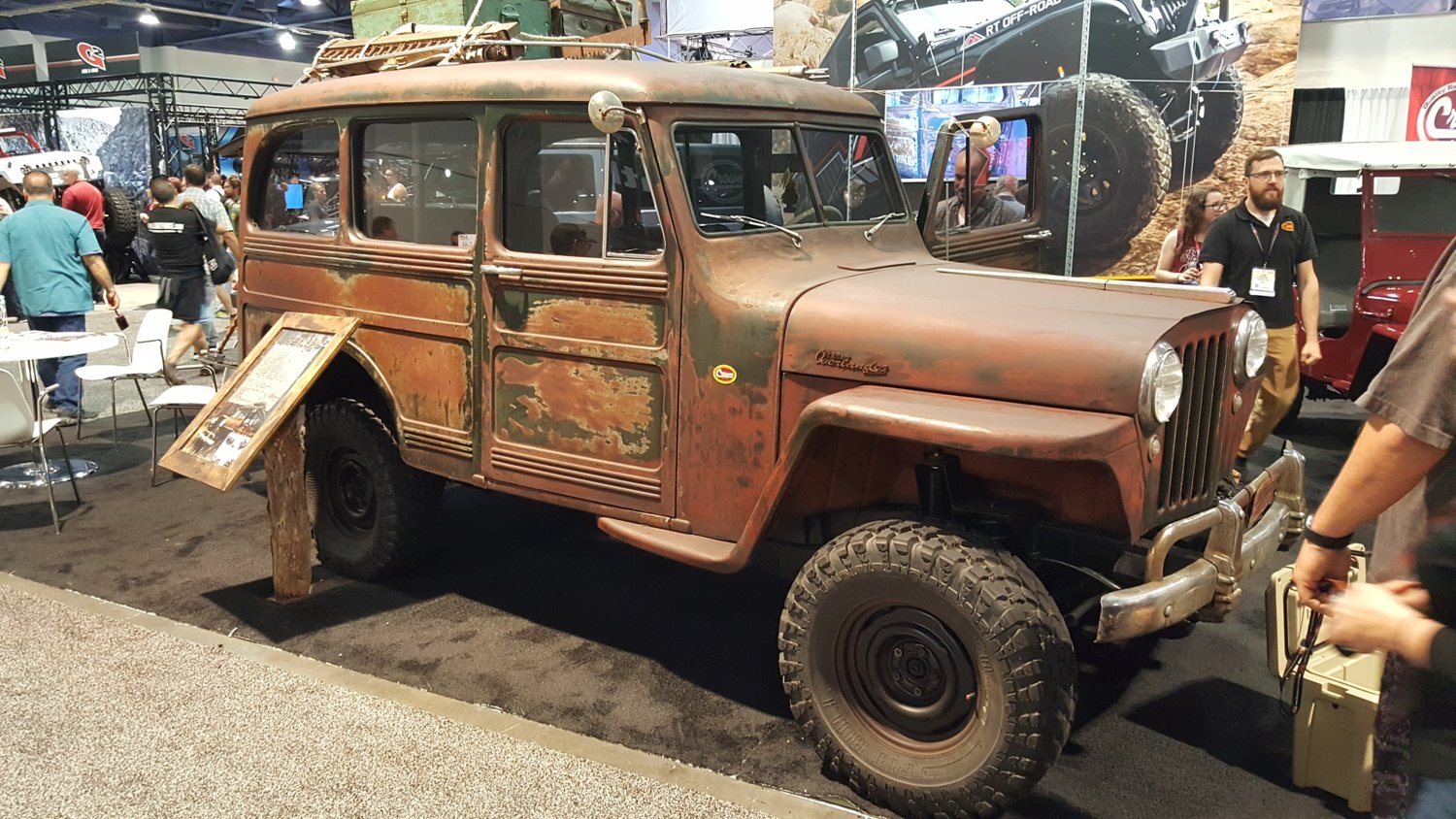 Sema2017-111