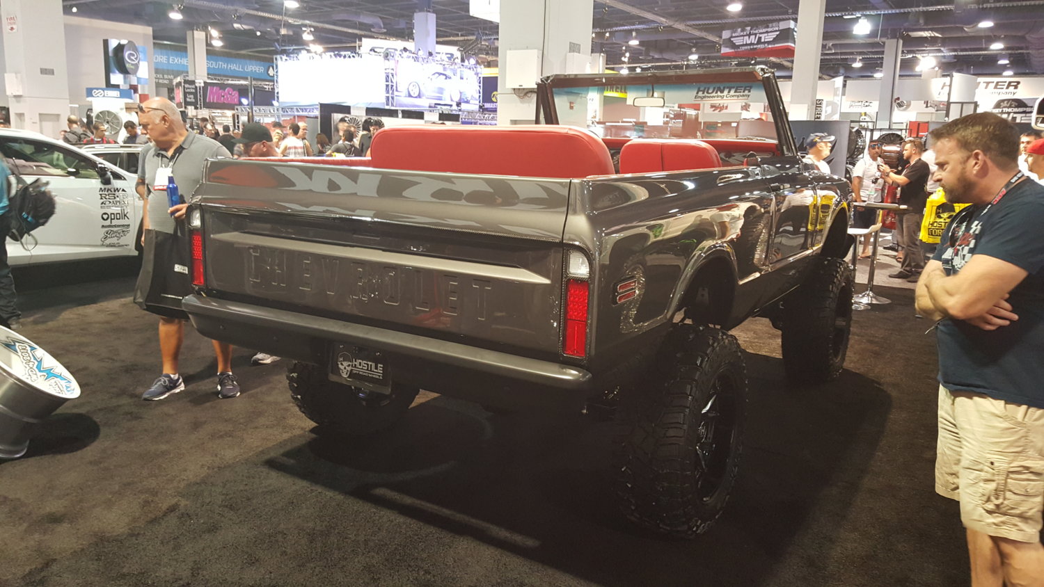 Sema2017-126