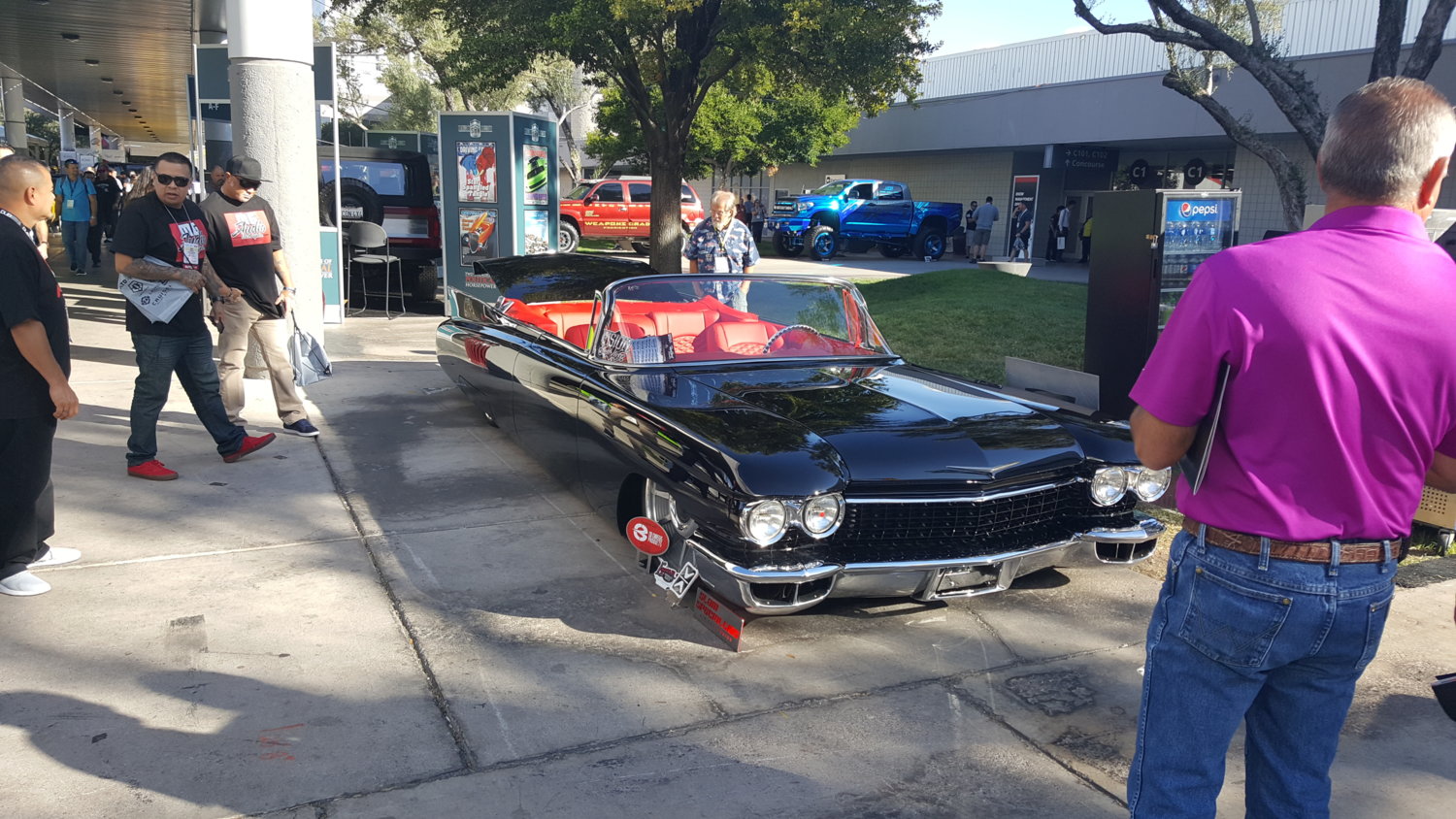 Sema2017-37