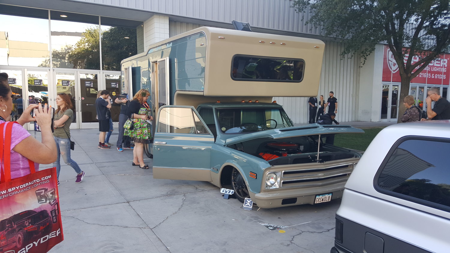 Sema2017-38