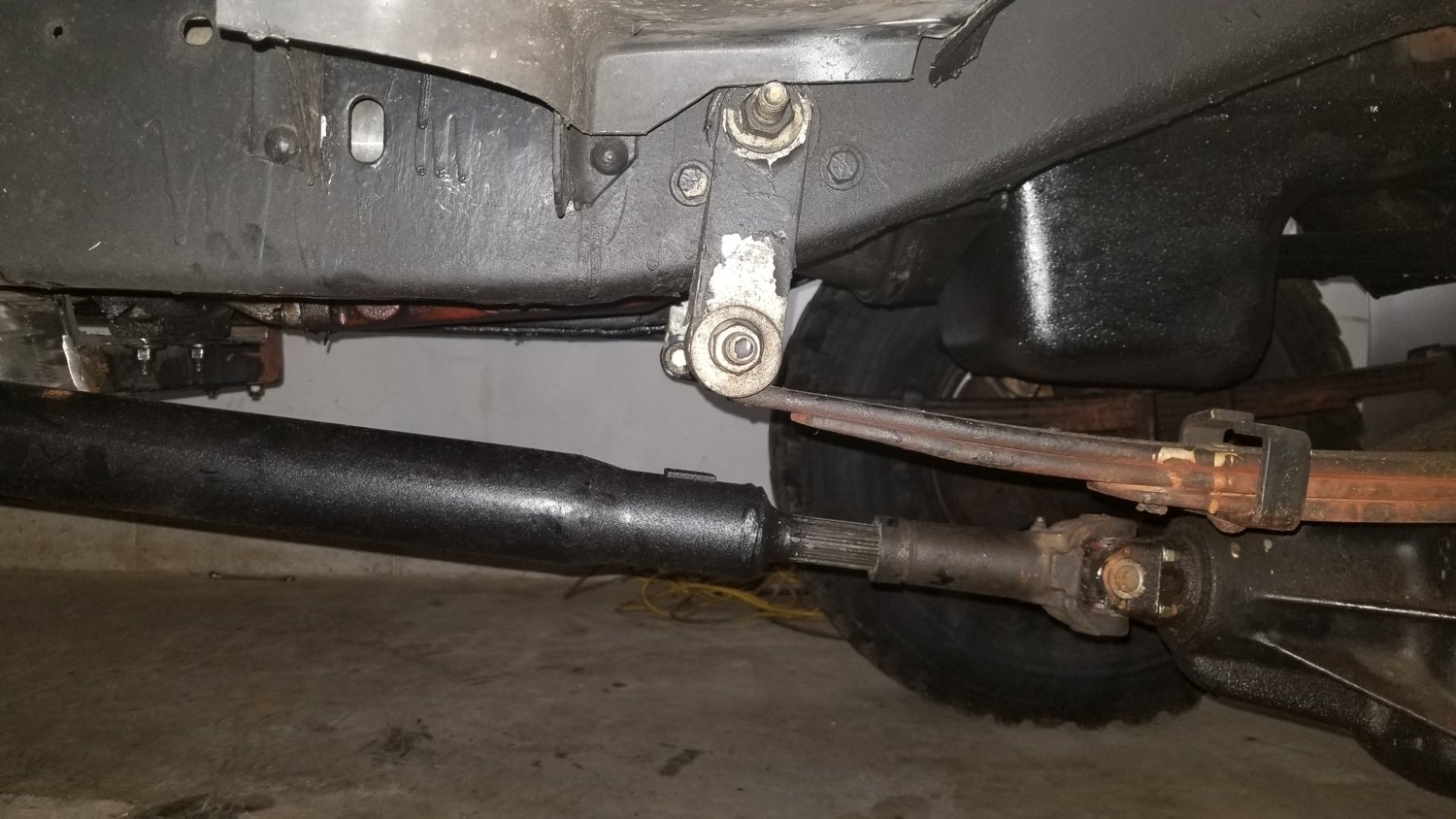 Shackle angle