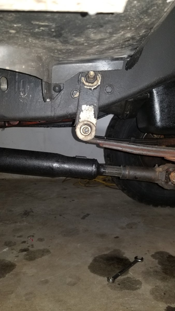 Shackle angle
