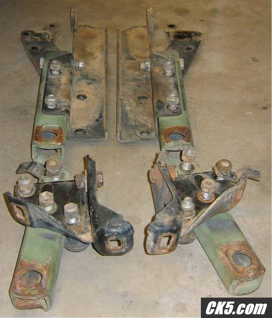 Shackle_Mounts_02