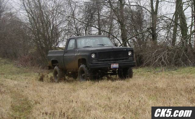 Slingin_Mud_at_Lindas