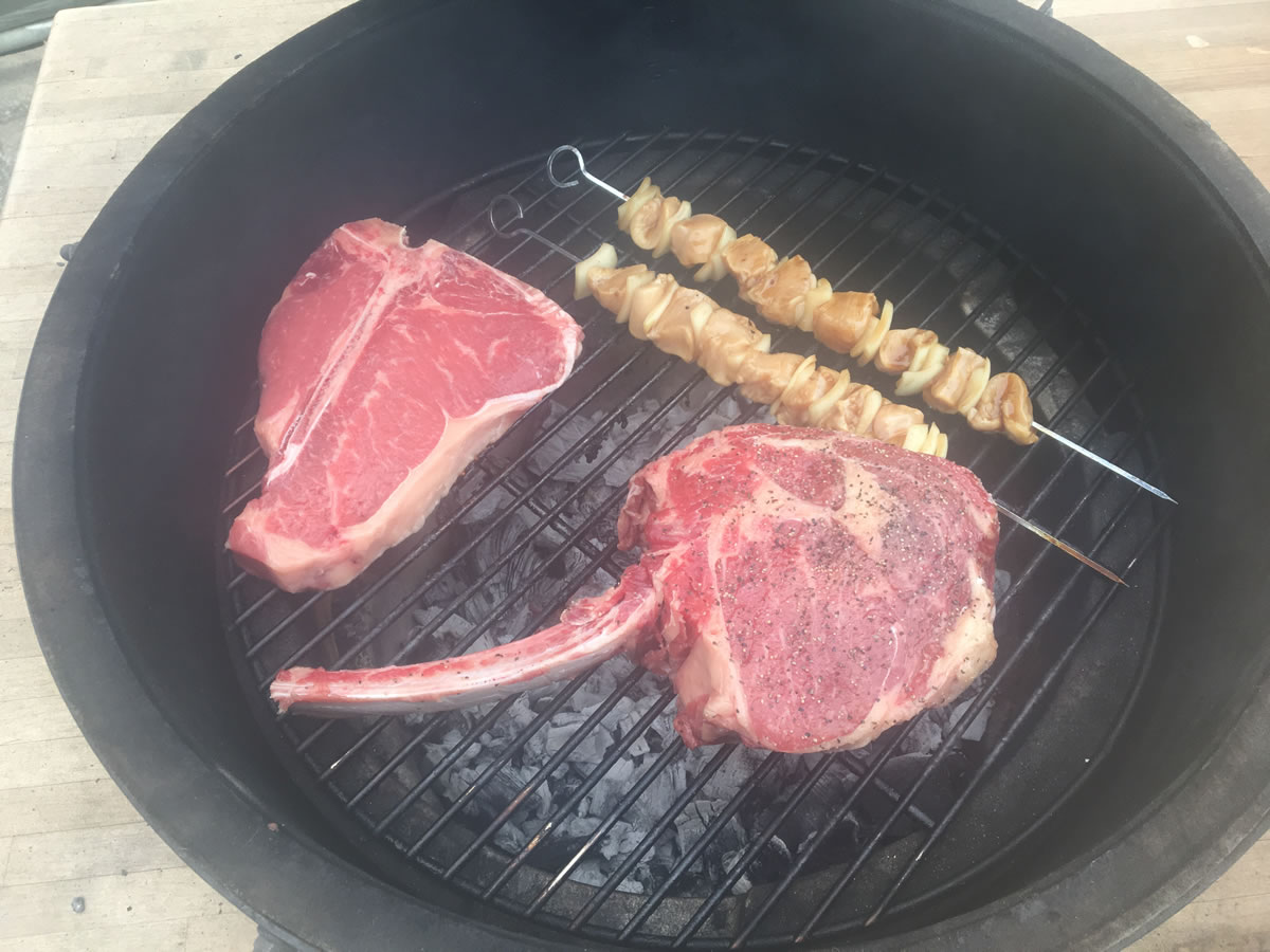 Steaks on the Green Egg