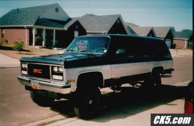 Suburban_on_4_inches_of_lift