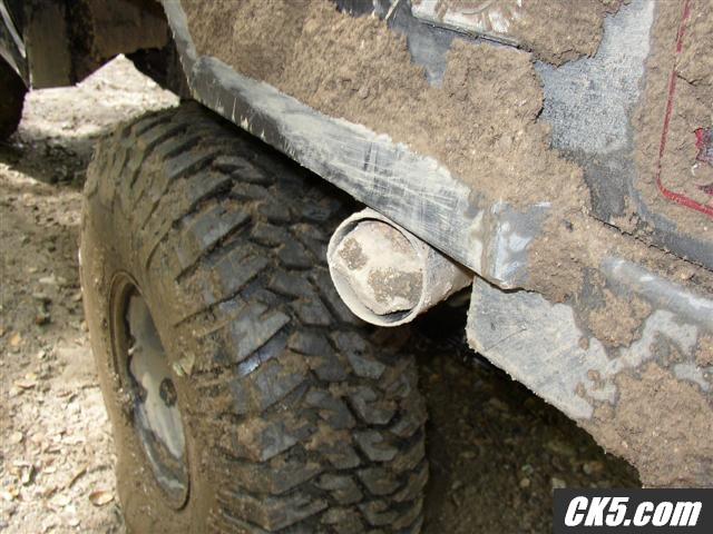 Tank_trap_rock_tailpipe_Small_