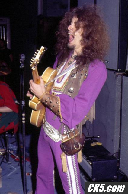 Ted_Nugent_pat119c