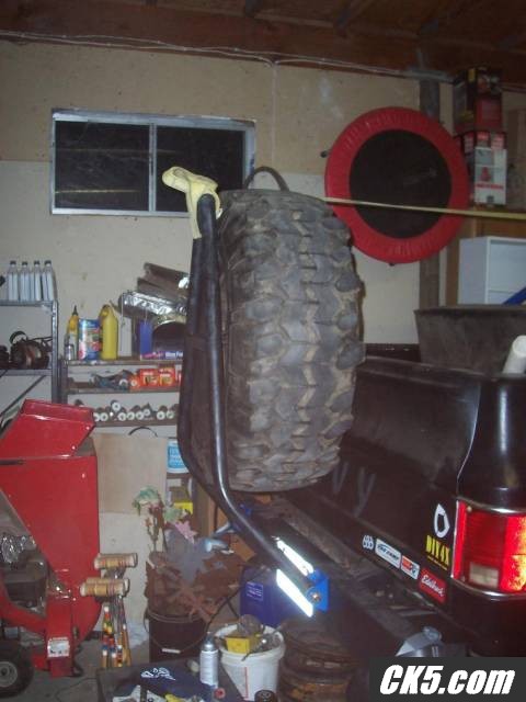tire carrier