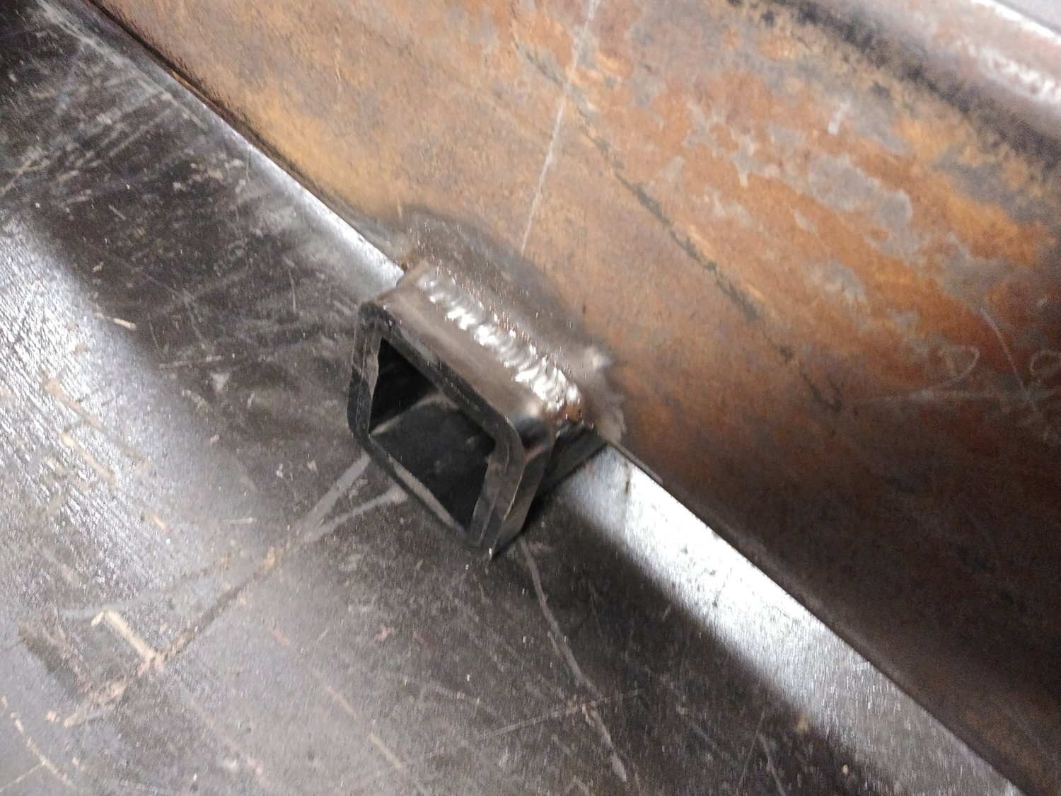 Tow receiver
