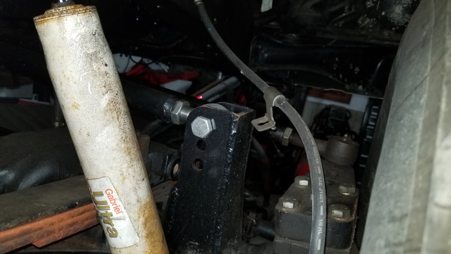 Trac bar mount