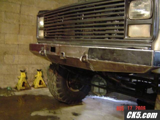 ud1front2sm