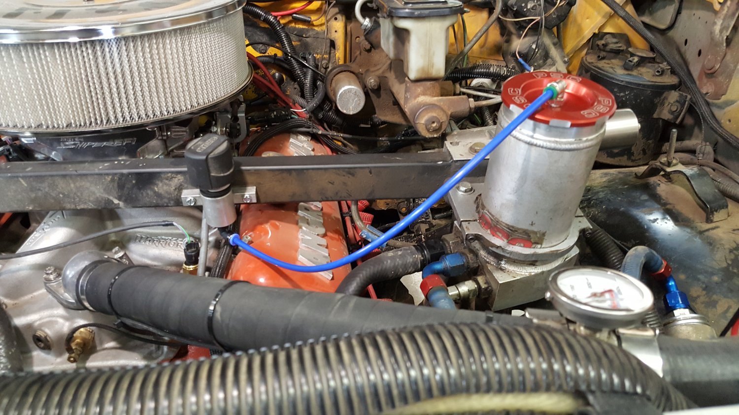 vent for steering reservoir