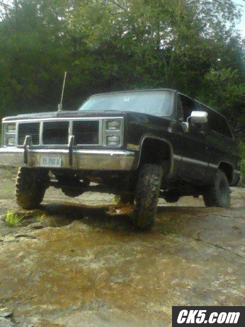 Wheelin in my 85 Jimmy