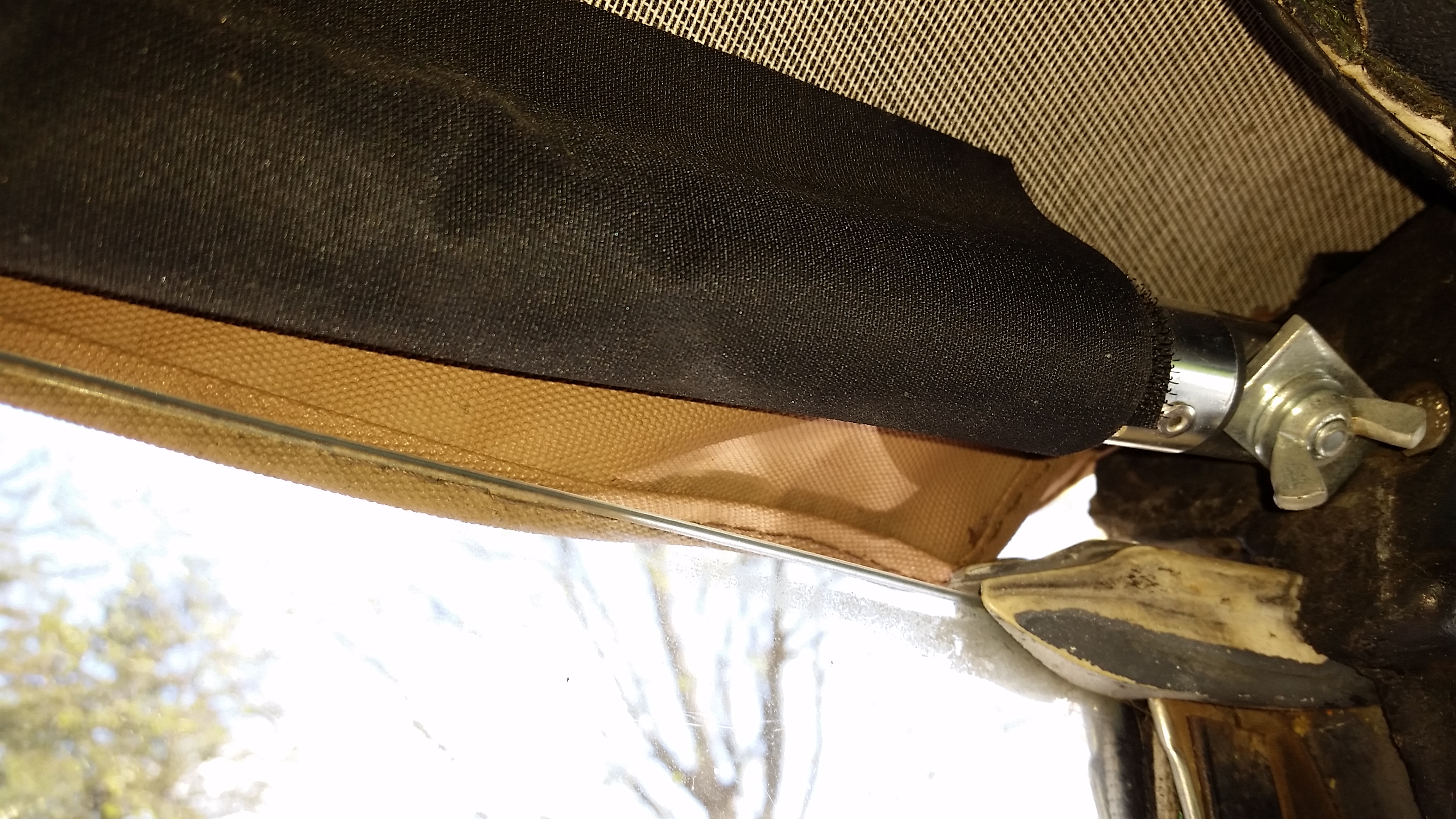 window_inside_front_top