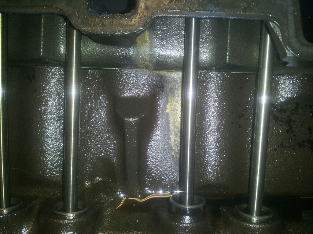 Engine_leak1.jpg
