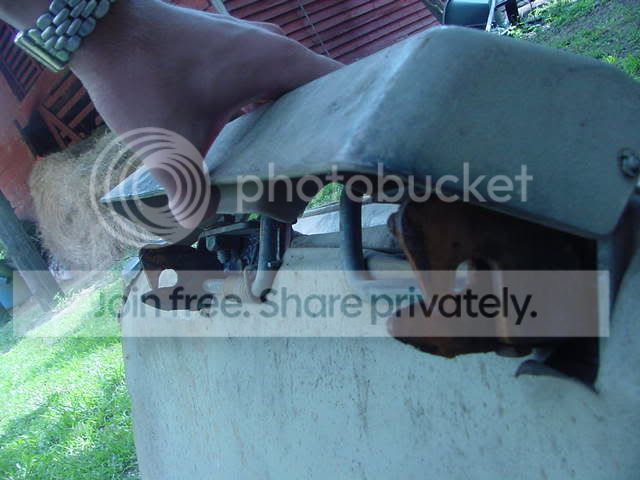 newseatbrackets2.jpg