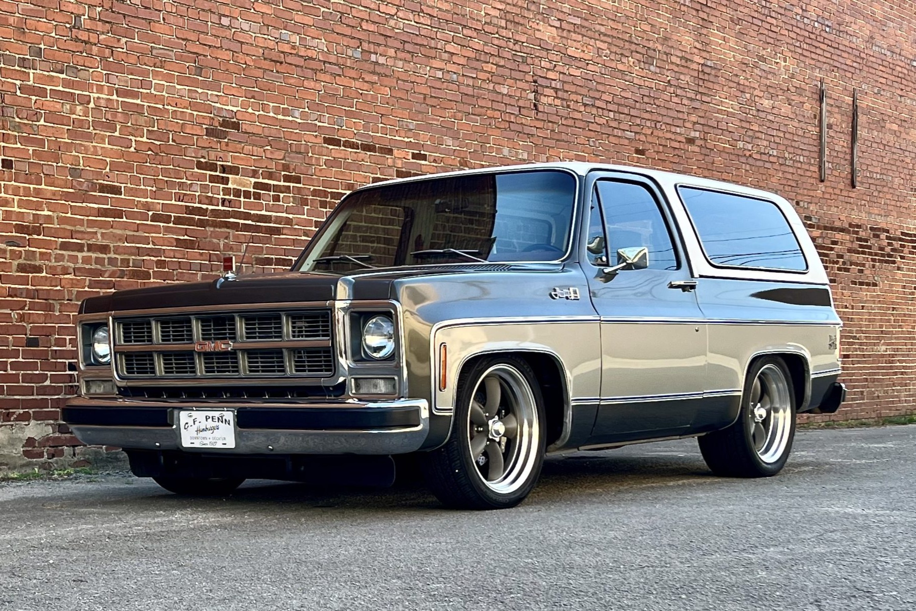 bringatrailer.com