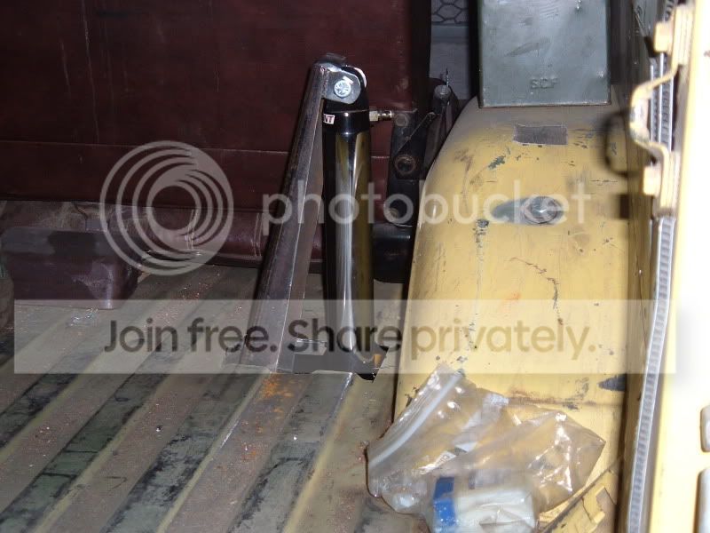 RearShockBrackets2.jpg