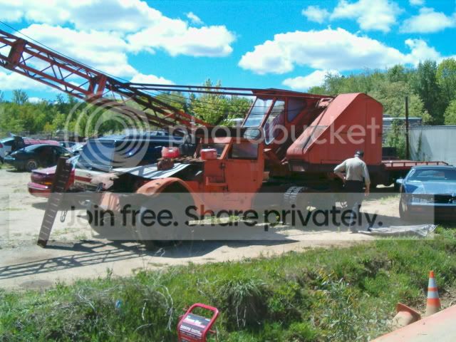 momsflowersjunkyard004.jpg