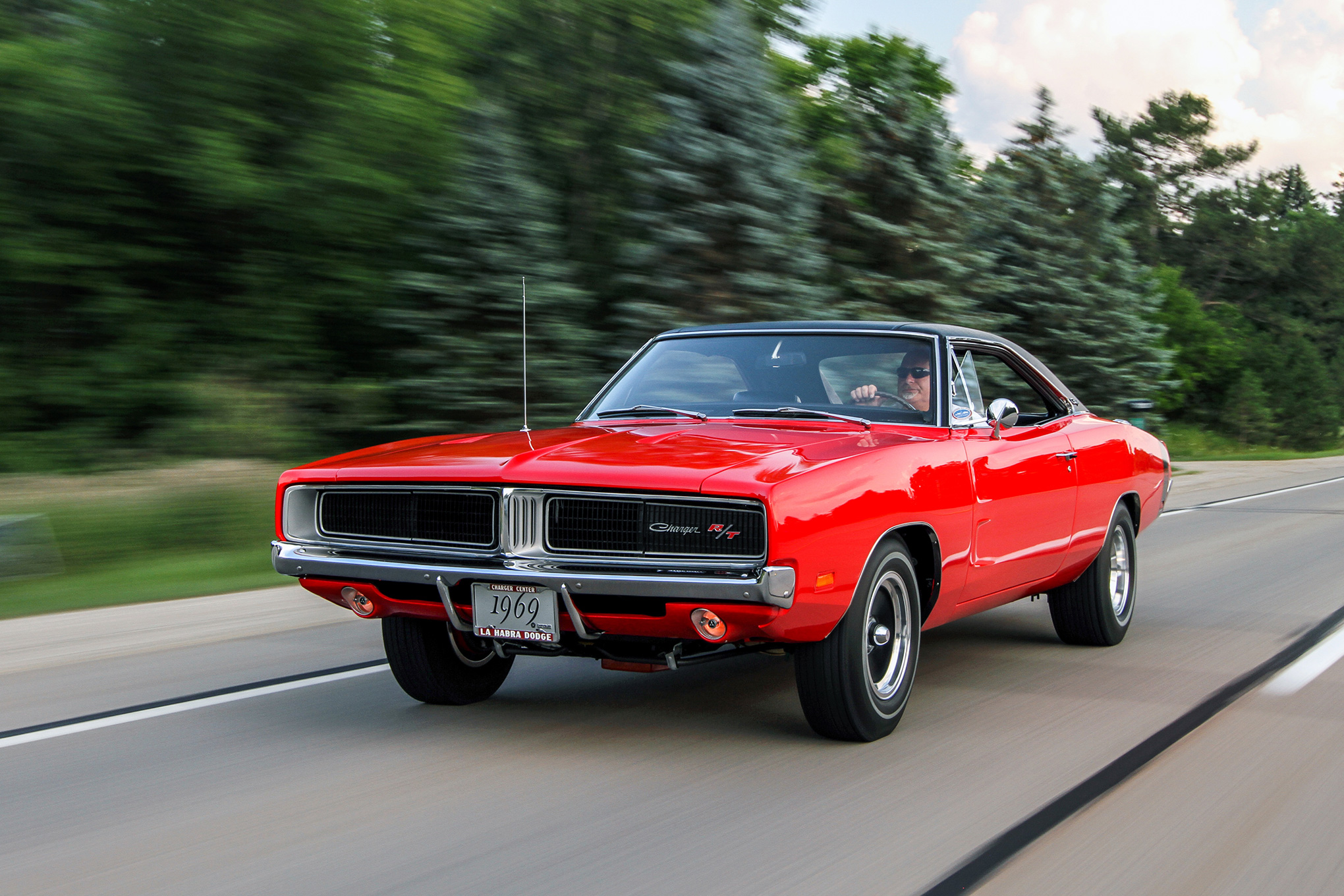 001-stornant-1969-dodge-charger-driving-alt-2.jpg