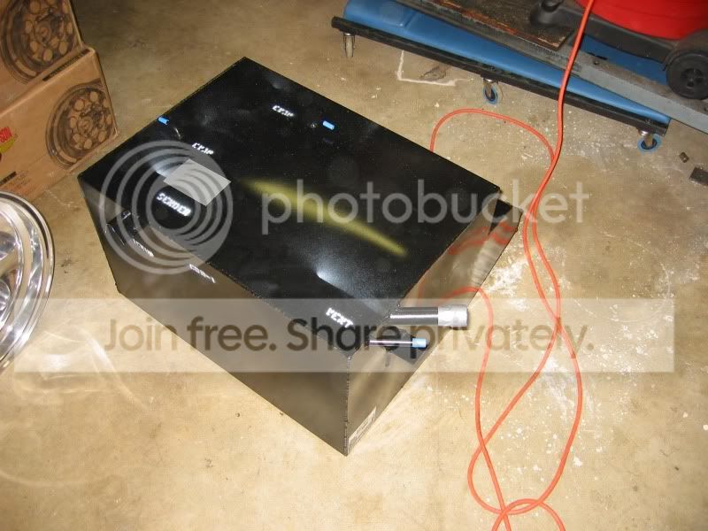 67512107whXEtx_fs.jpg
