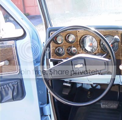 75BlazerInterior.jpg
