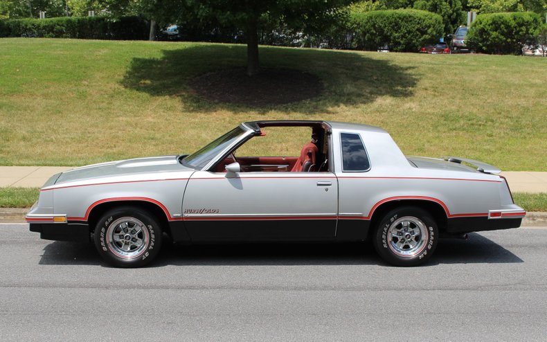 1984-oldsmobile-442-hurst-olds