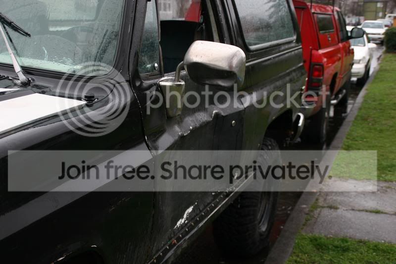 BustedTruck006.jpg