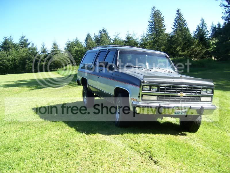 Suburban016.jpg