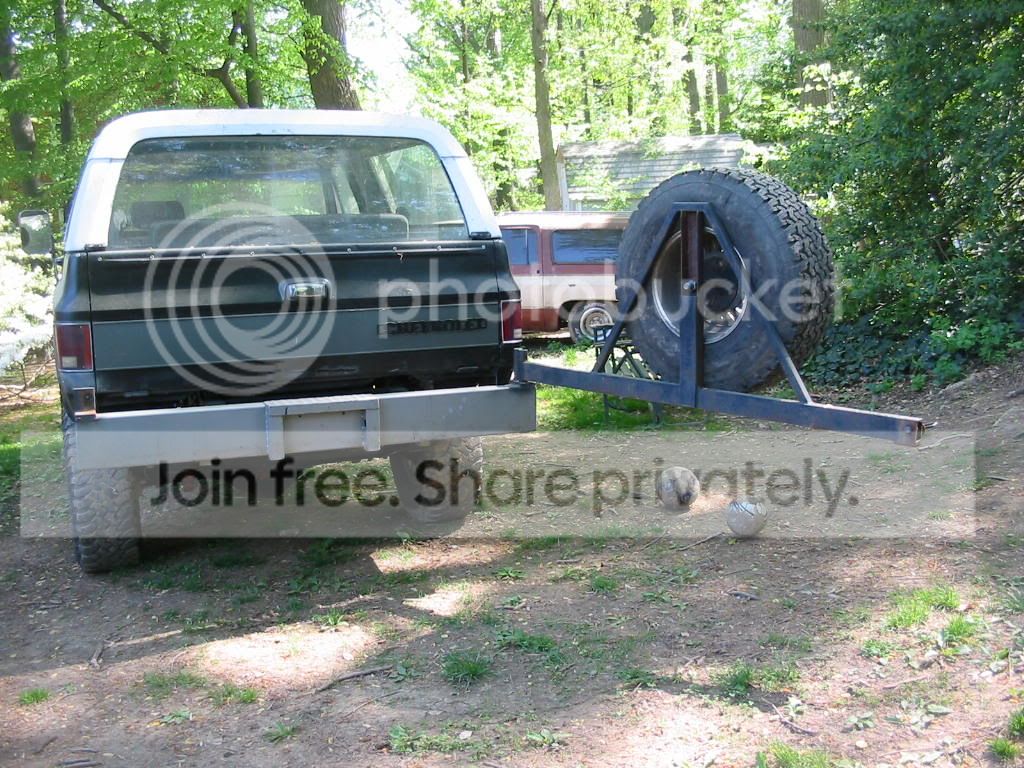 tirecarrier005.jpg
