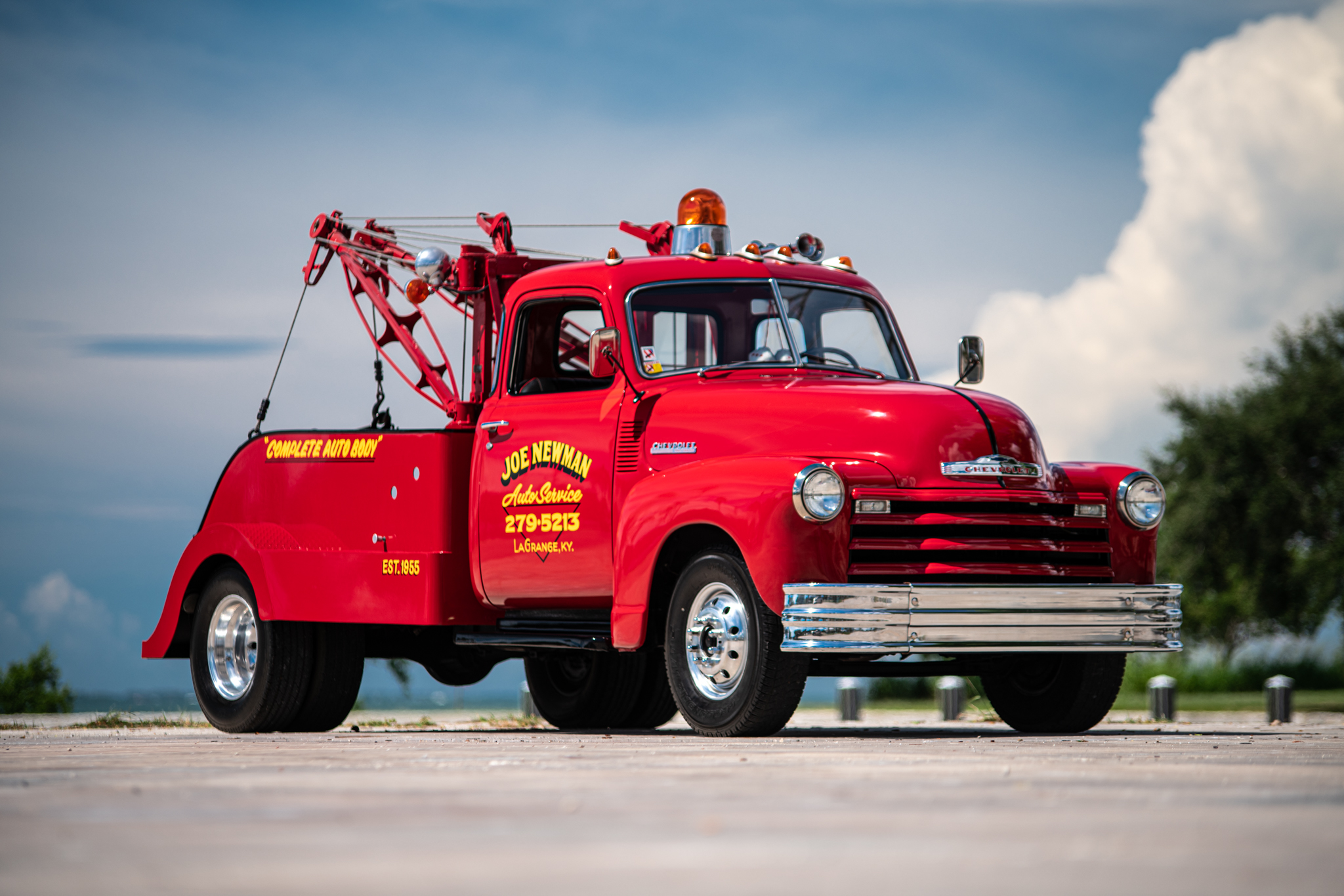 bringatrailer.com