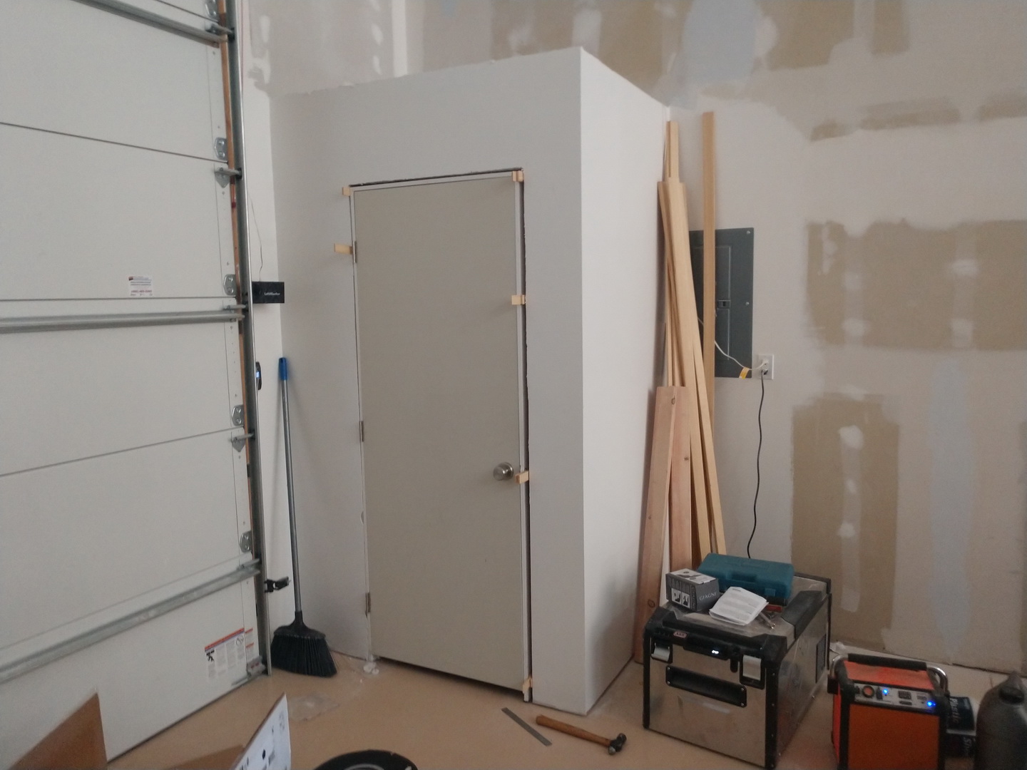 Bathroom-10.jpg