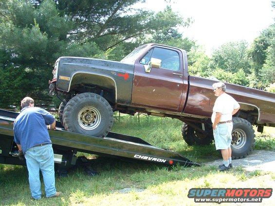 truck_at_new_house_6-14-03_m.jpg