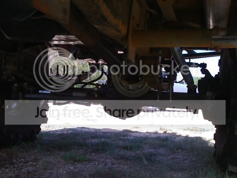 WhiteTruck011.jpg