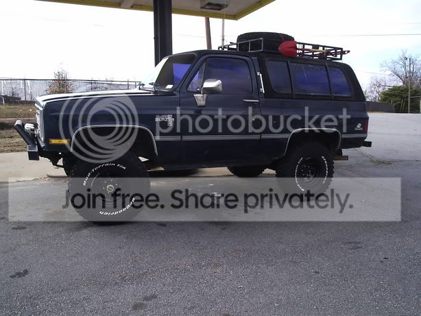 BLACKWHEELS.jpg
