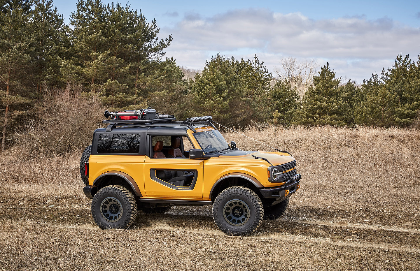 2021-Ford-Bronco-Two-Door-18798.jpg