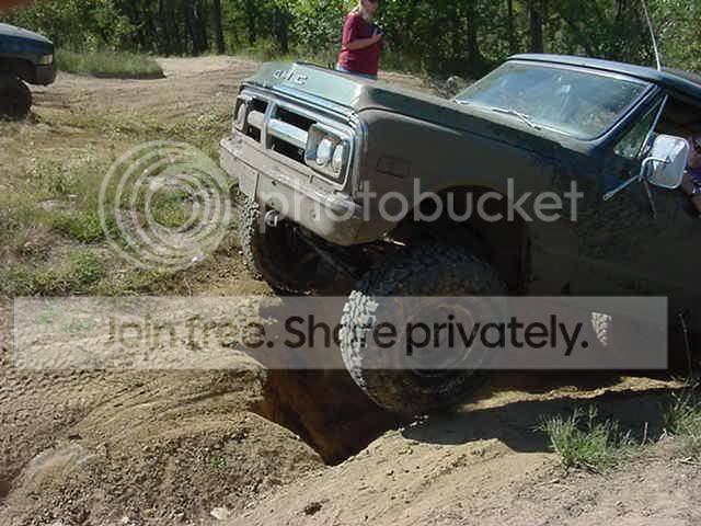467846131YQcBdG_ph.jpg