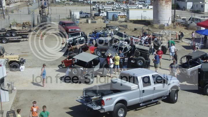 jeepstacking4.jpg
