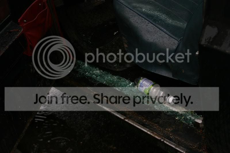 BustedTruck011.jpg